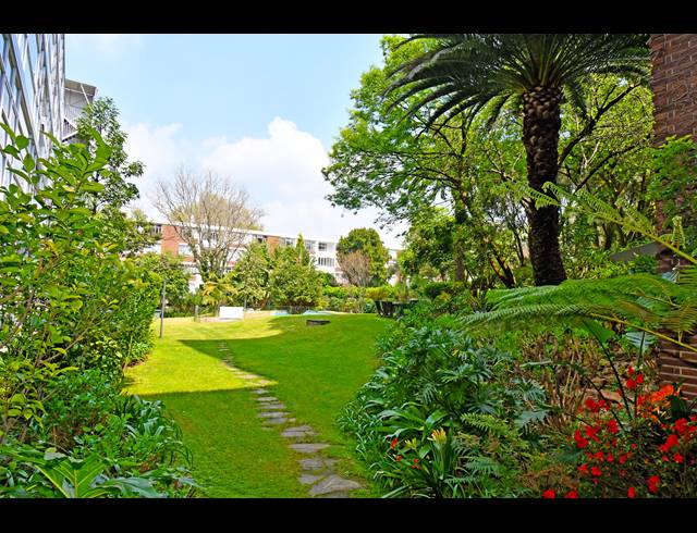 1 BEDROOM APARTMENT FOR SALE IN ATHOLL